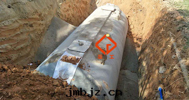 晨工預制水(shuǐ)泥(ní)化糞池