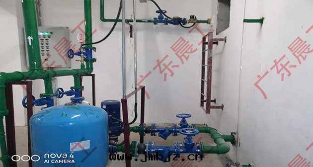 初期(qī)雨(yǔ)水(shuǐ)排放(fàng)的(de)流程是(shì)怎樣(yàng)的(de)？